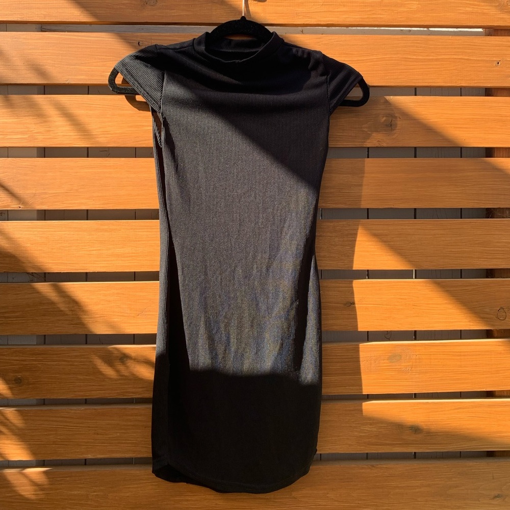 Bodycon high neck dress